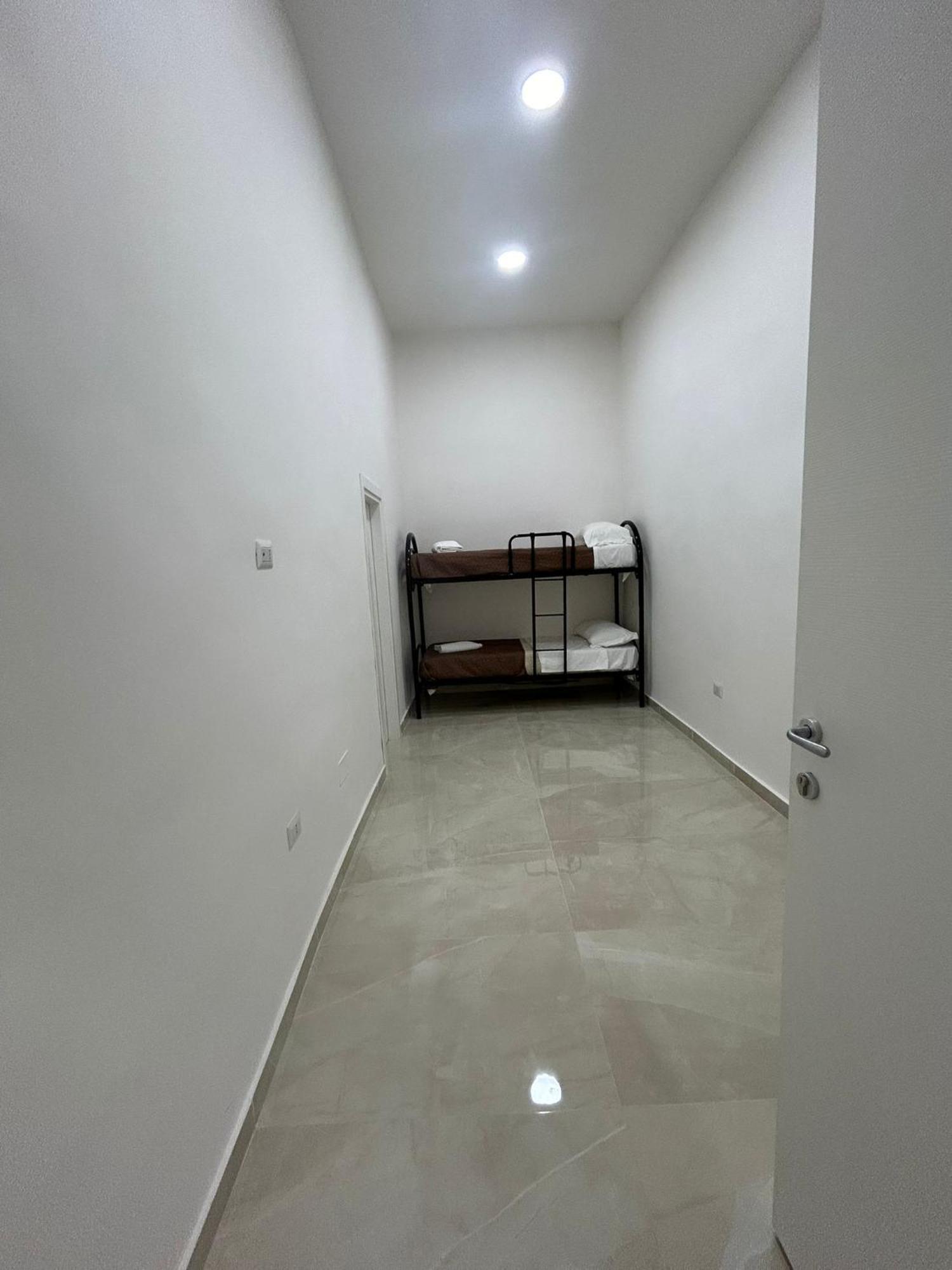 Luxury Rooms Carbonara 95 نابولي المظهر الخارجي الصورة